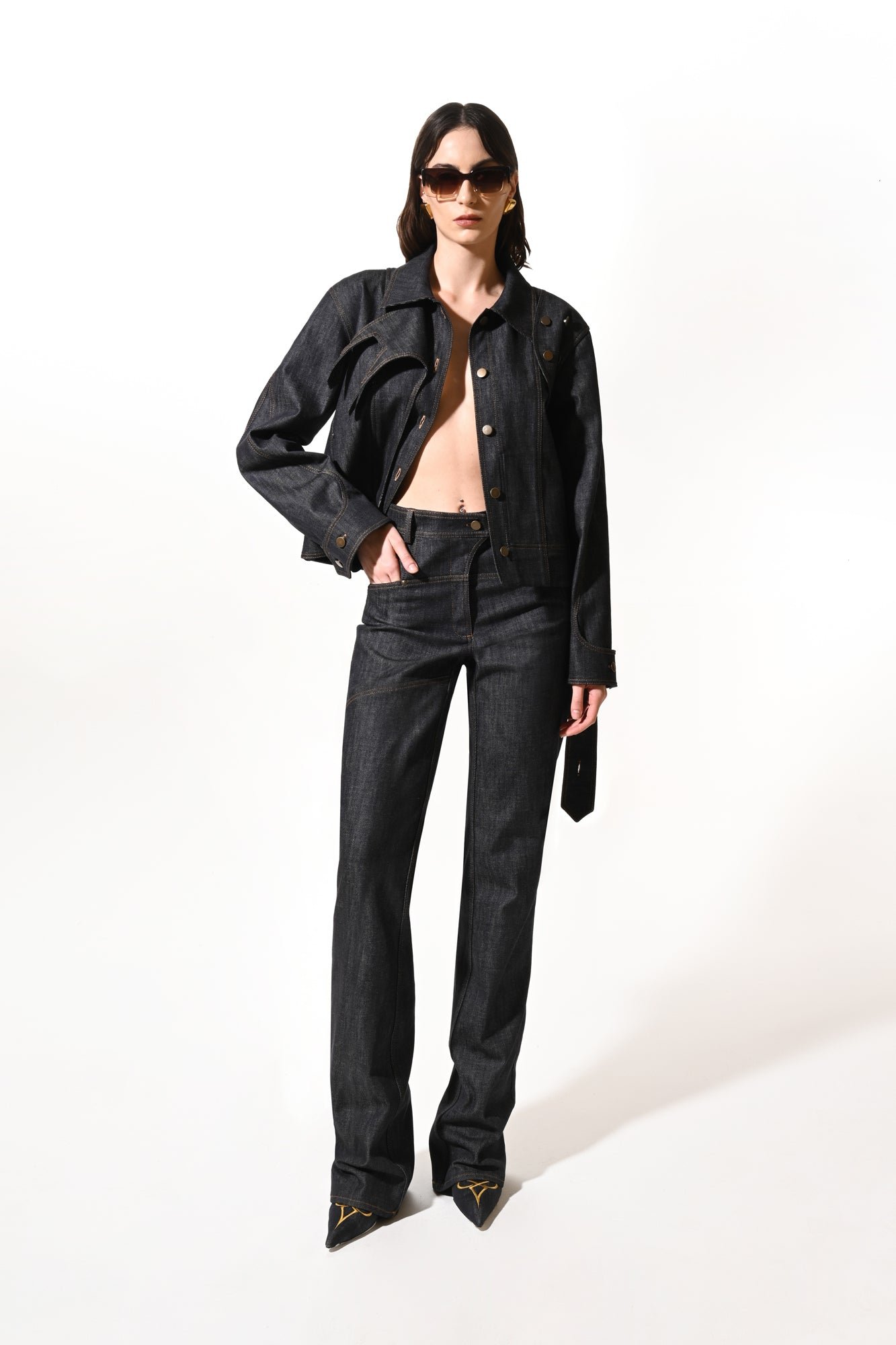 Diagonal Zipper Jeans